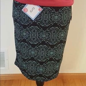 LuLaRoe Cassie Skirt